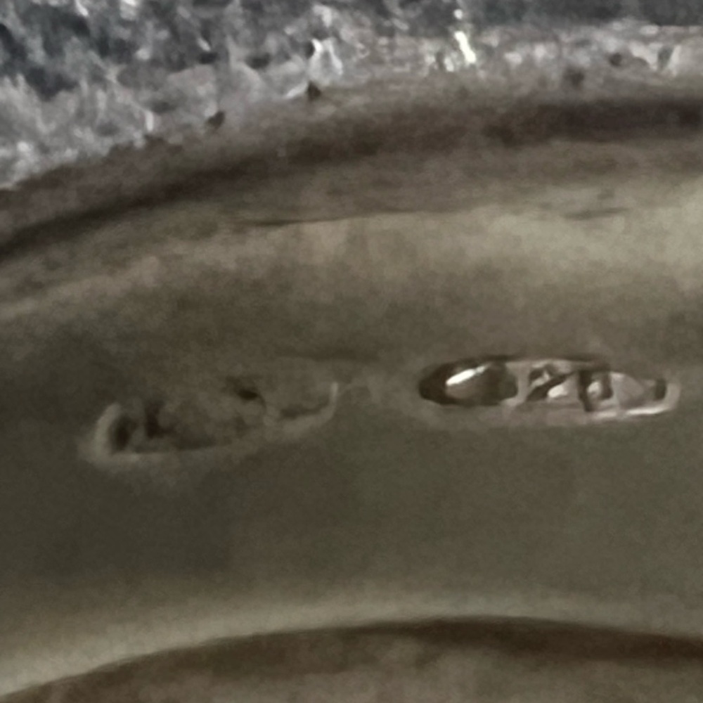 Spiral Gucci Gemstone Ring - Picture 4 of 7